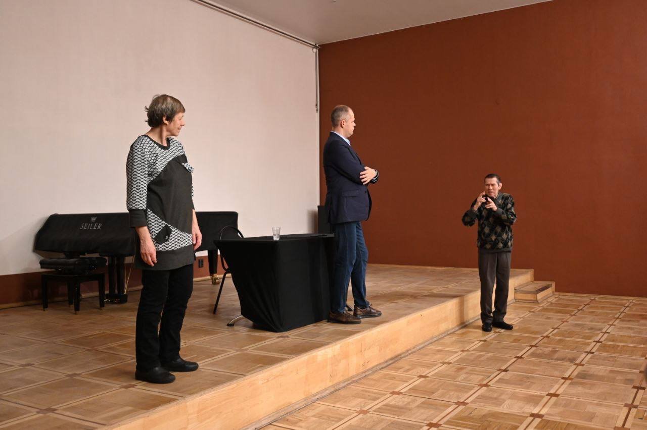 photo_2023-12-04_09-10-56